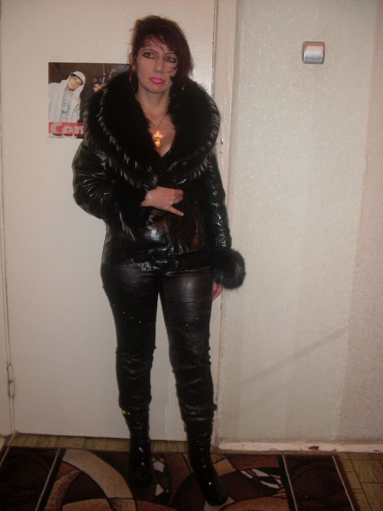  ,   Tatiana, 61 ,     , c 