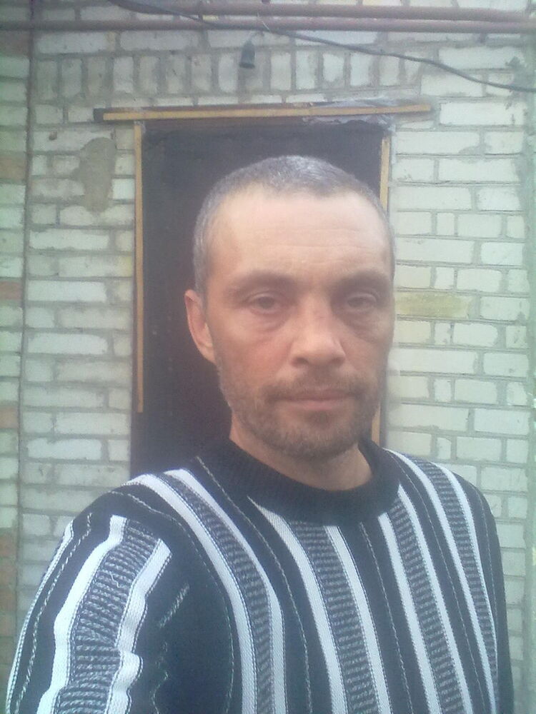  13748570  , 44 ,    