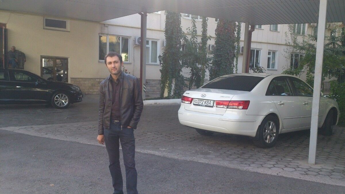  ,   Djekk, 32 ,  