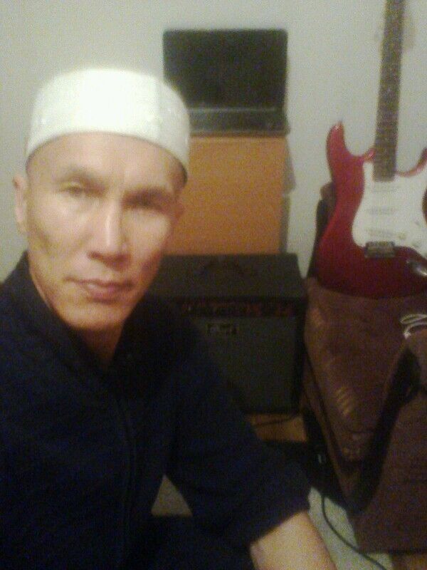  10744070  Artyk, 56 ,    