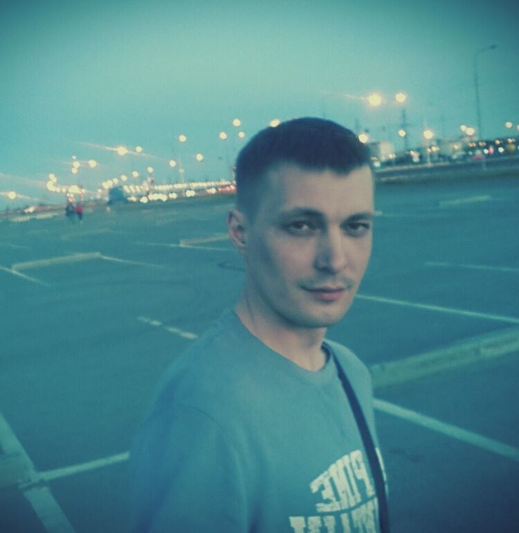  ,   Denis, 37 ,   ,   , c 