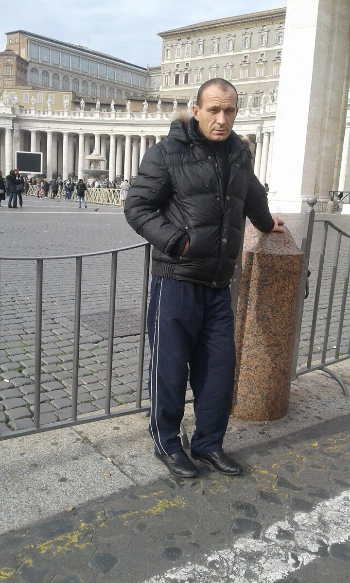  9164850  Victor, 53 ,    