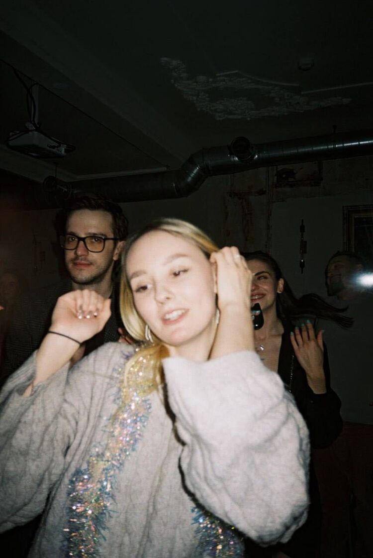 ���� 42269230 ������� �����, 24 ����, ���� ���������� � �����-����������