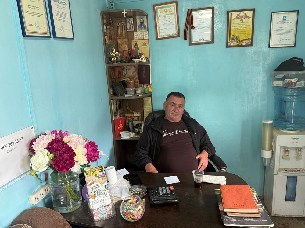  -,   Artur, 57 ,   ,   