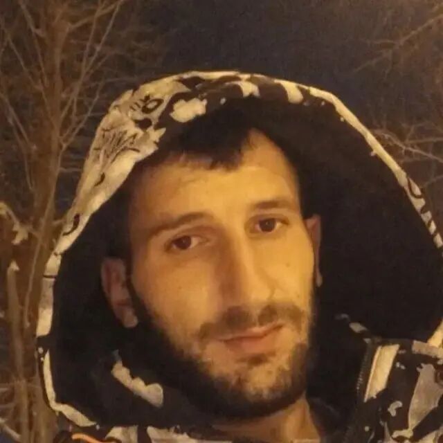  27107830  Karen, 29 ,    