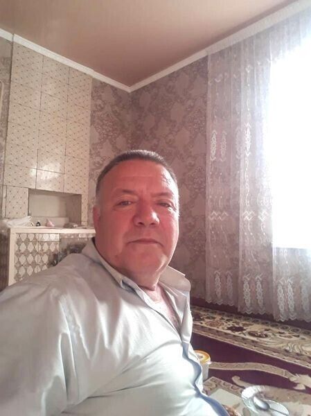 30608160  Latif, 54 ,    