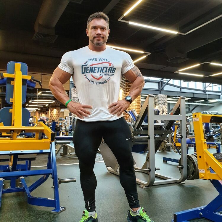  ,   Pavel, 43 ,   ,   , c 