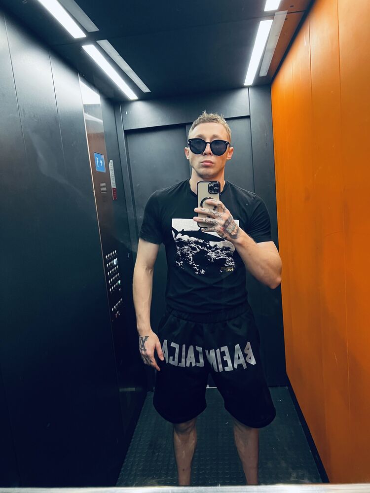  53386890  , 28 ,    