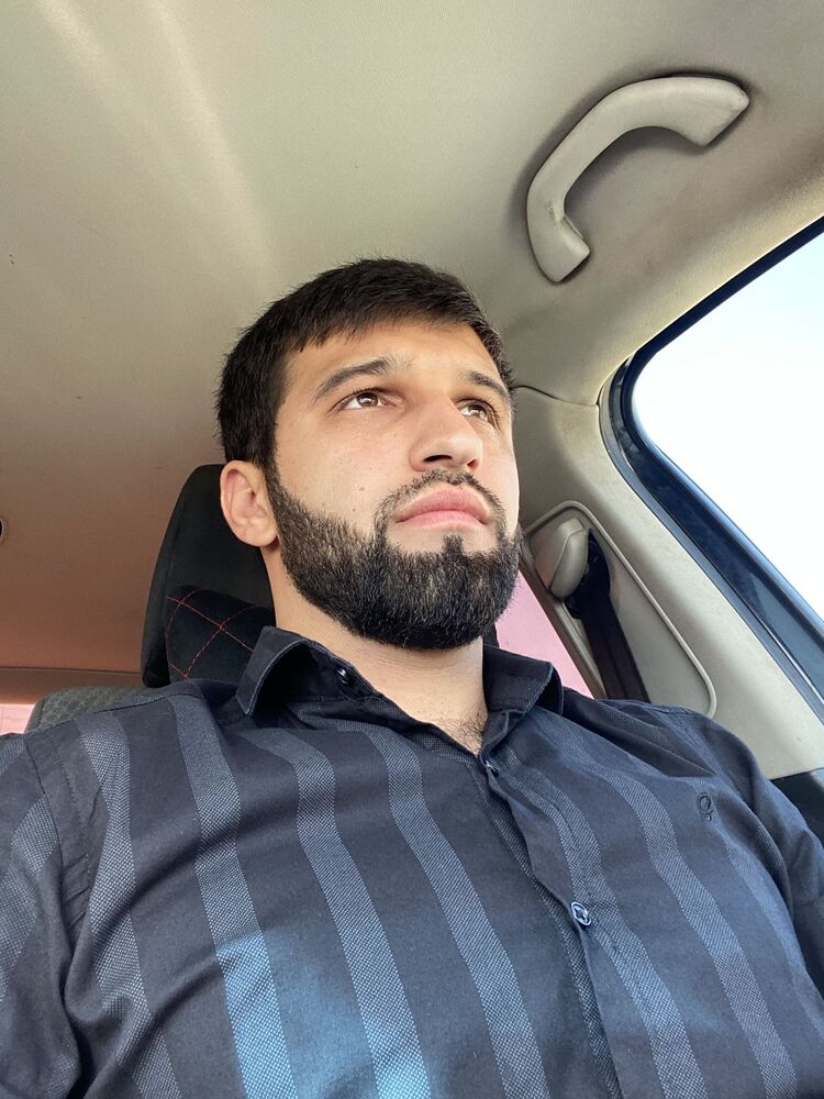  27671870  Rassell, 33 ,    