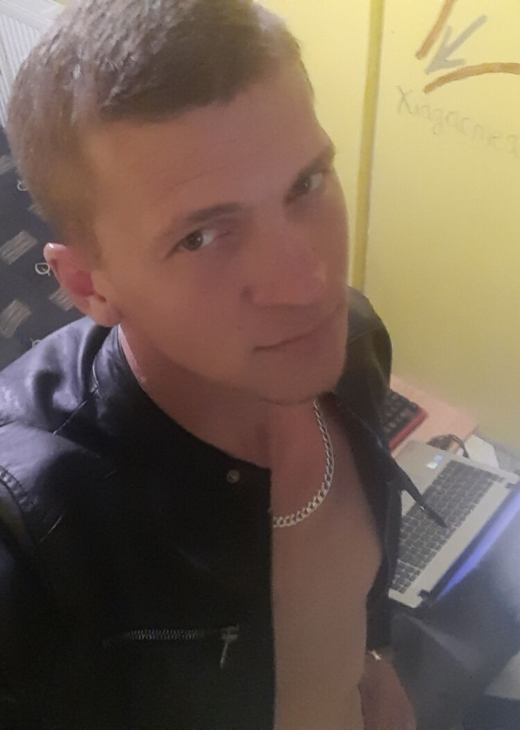  43374060  Pavel, 33 ,    