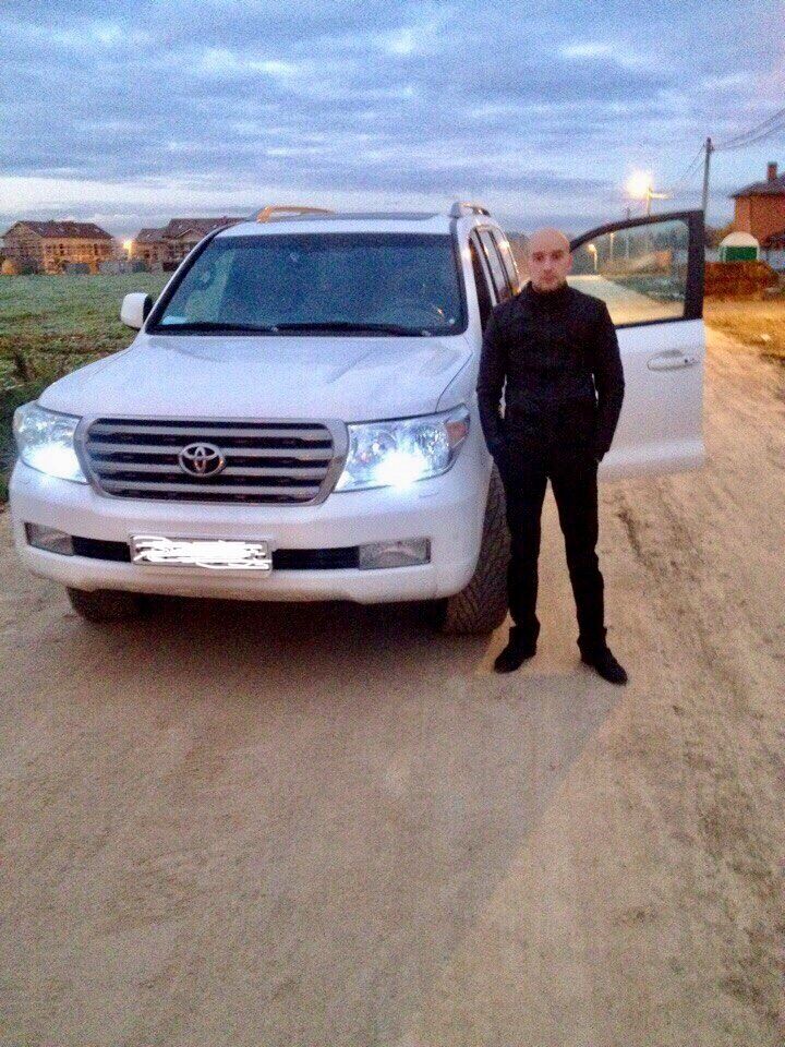  22915120  Sasha, 37 ,    
