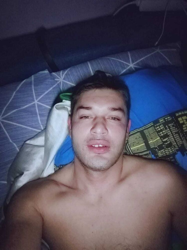  48355300  Djonik, 28 ,    