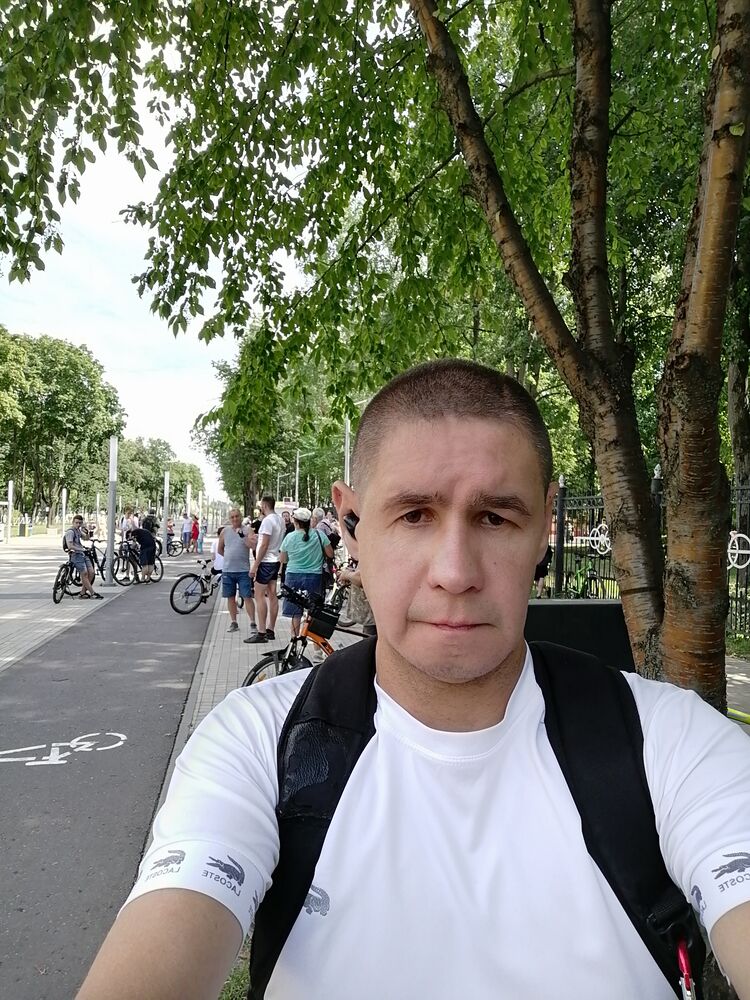  28821120  Nikolay, 42 ,    