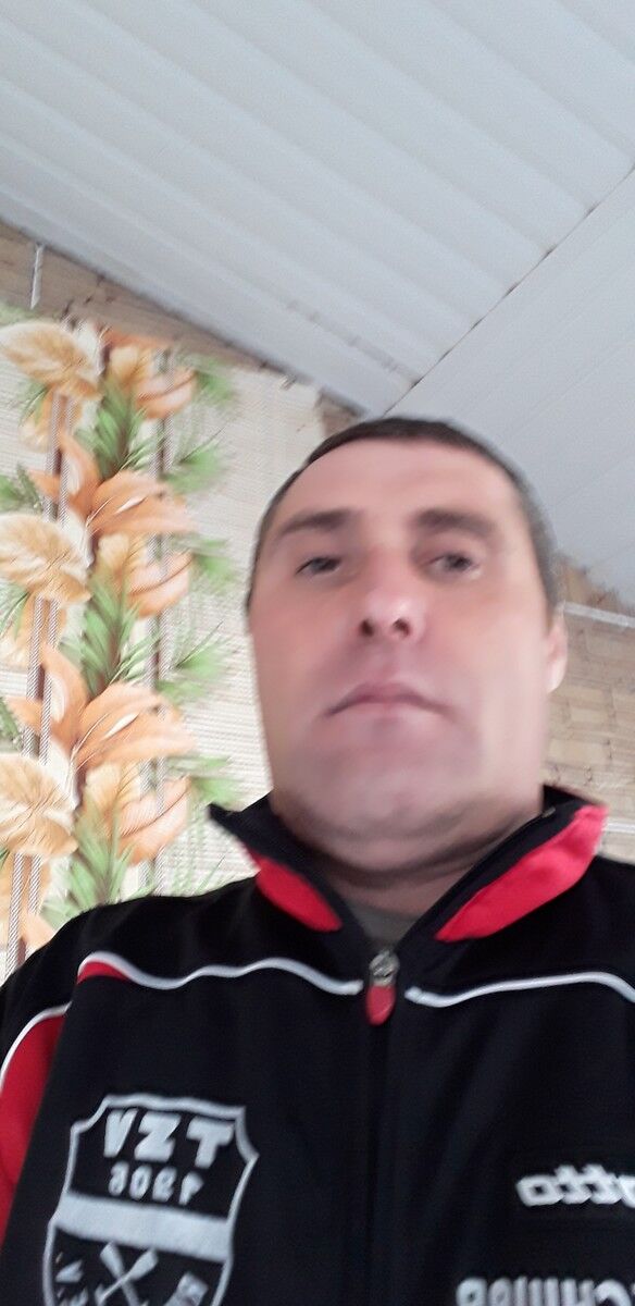  ,   Andrei, 44 ,   ,   , c 