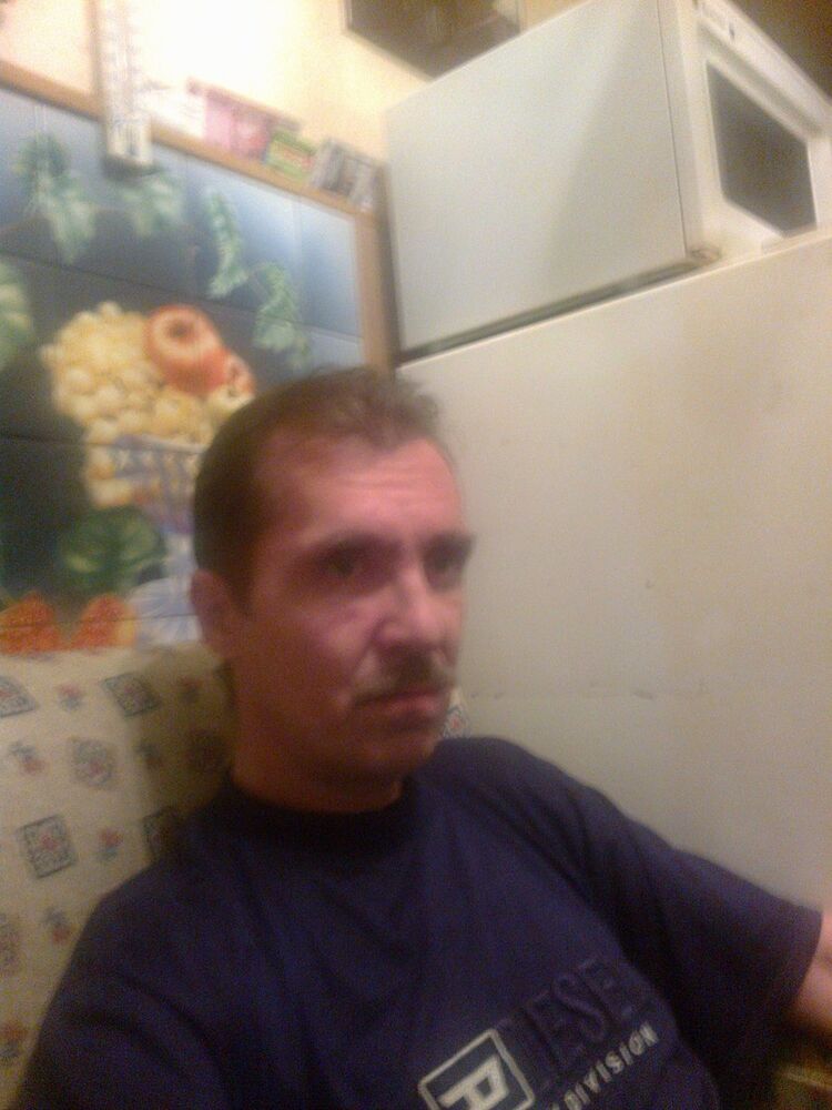  11285030  Oleg, 61 ,    