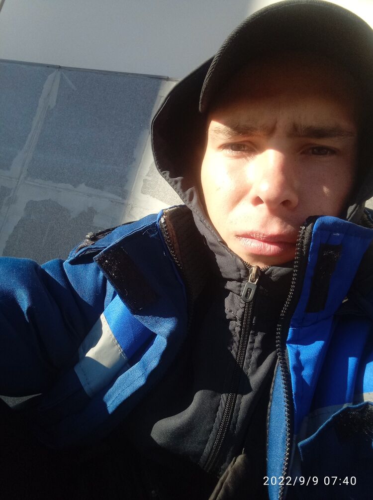  30283980  Sergey, 24 ,    