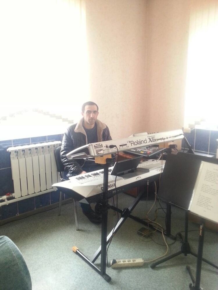  15768070  , 40 ,    