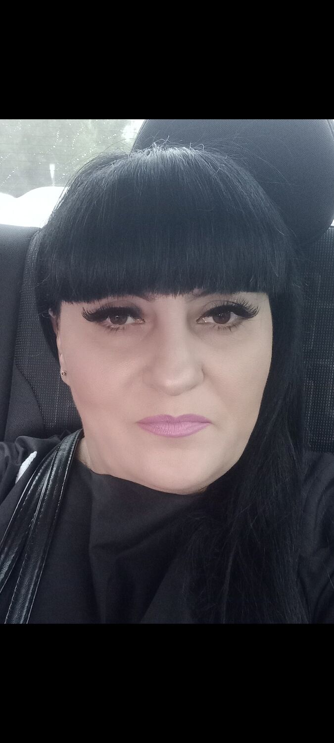  52162440  Anna, 47 ,    --