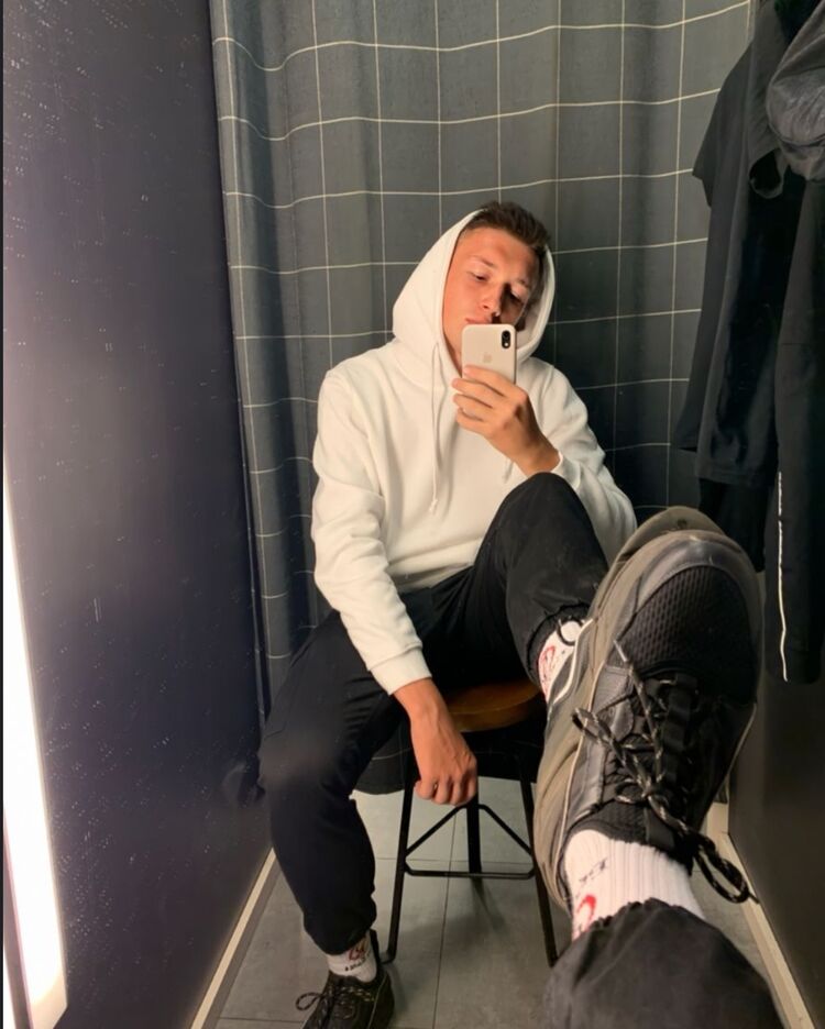  ,   , 24 ,   ,   