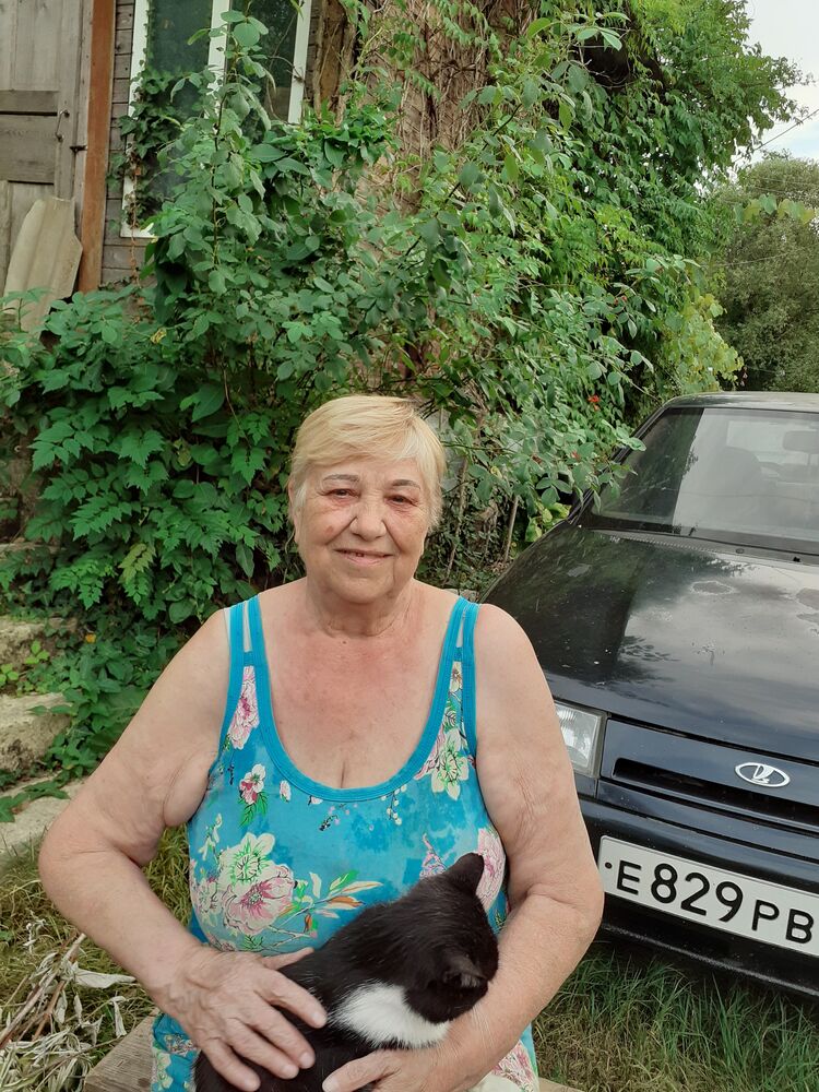  ,   , 74 ,   c 