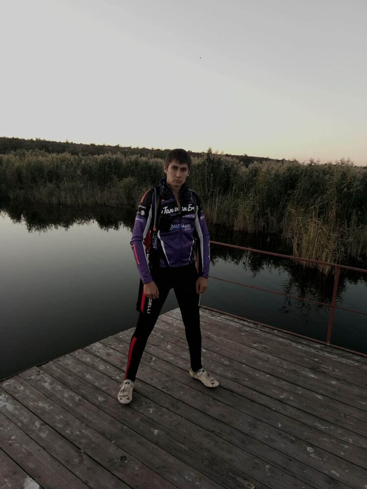  13724600  Ruslan, 36 ,     