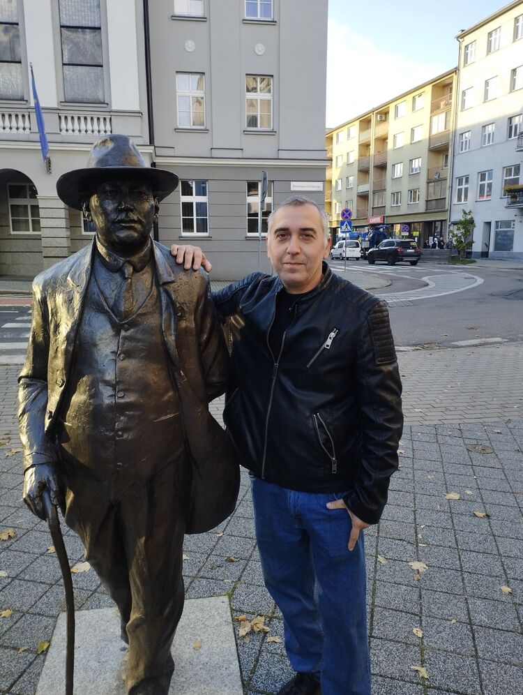  ,   Ivan, 45 ,   ,   