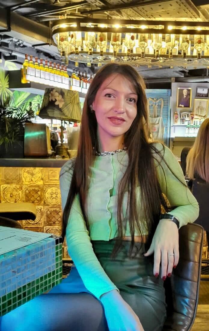 ,   Aleksa, 37 ,   ,   