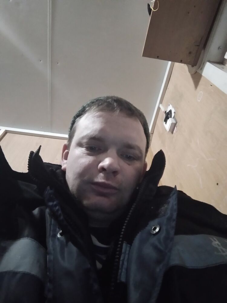  15960940  , 33 ,    