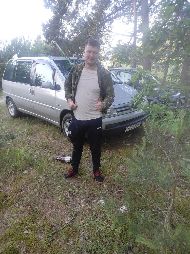  47319410  Yraslav, 31 ,    