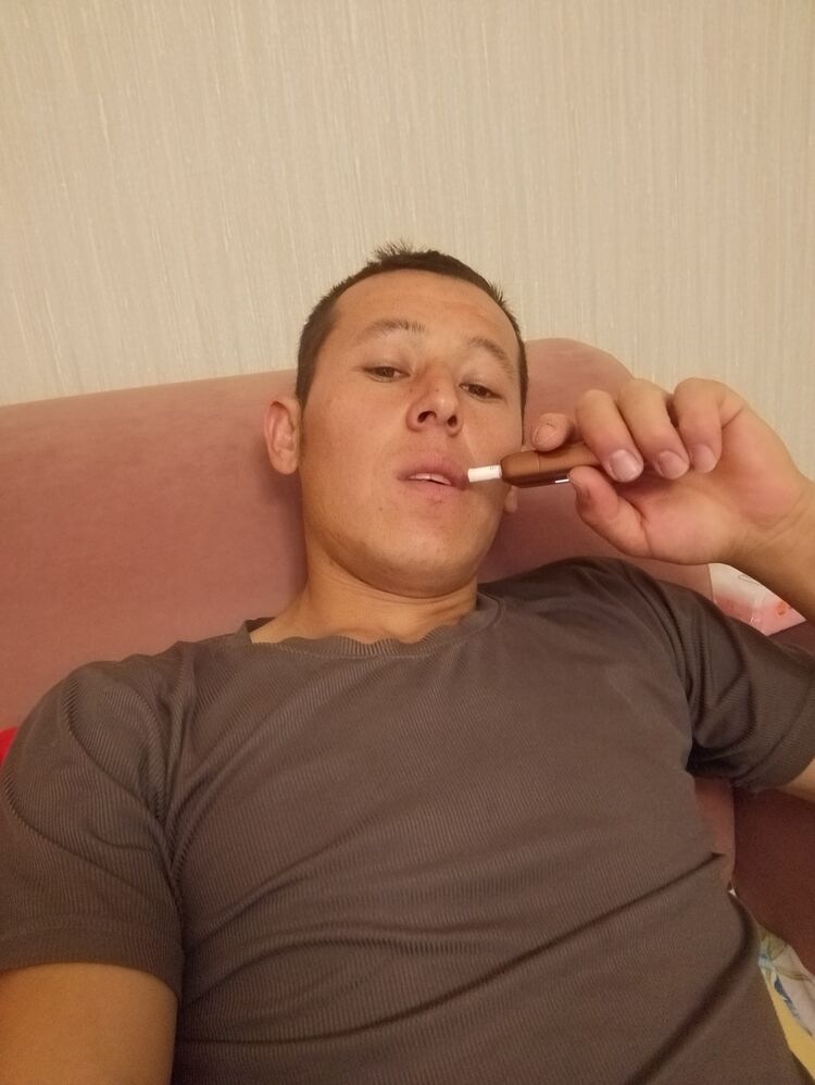  45868090  Soyibjon, 28 ,    