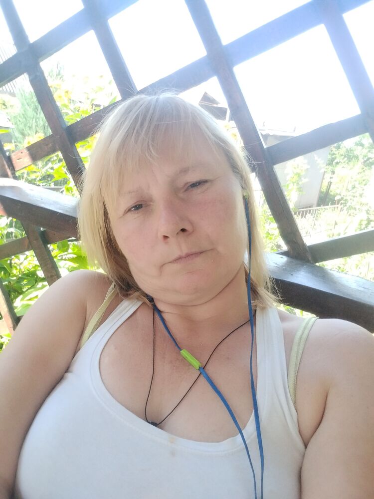  45426510  Vera, 44 ,    Bielany Wroclawskie