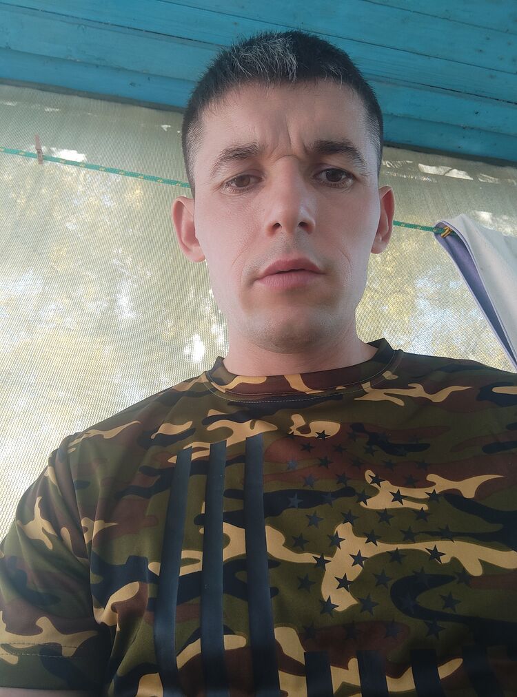  ,   Alex, 36 ,   ,   