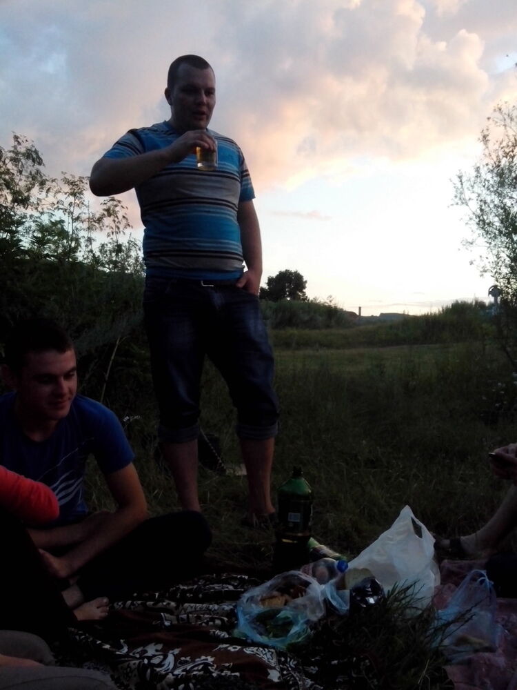  ,   Viktor, 33 ,   ,   , c 