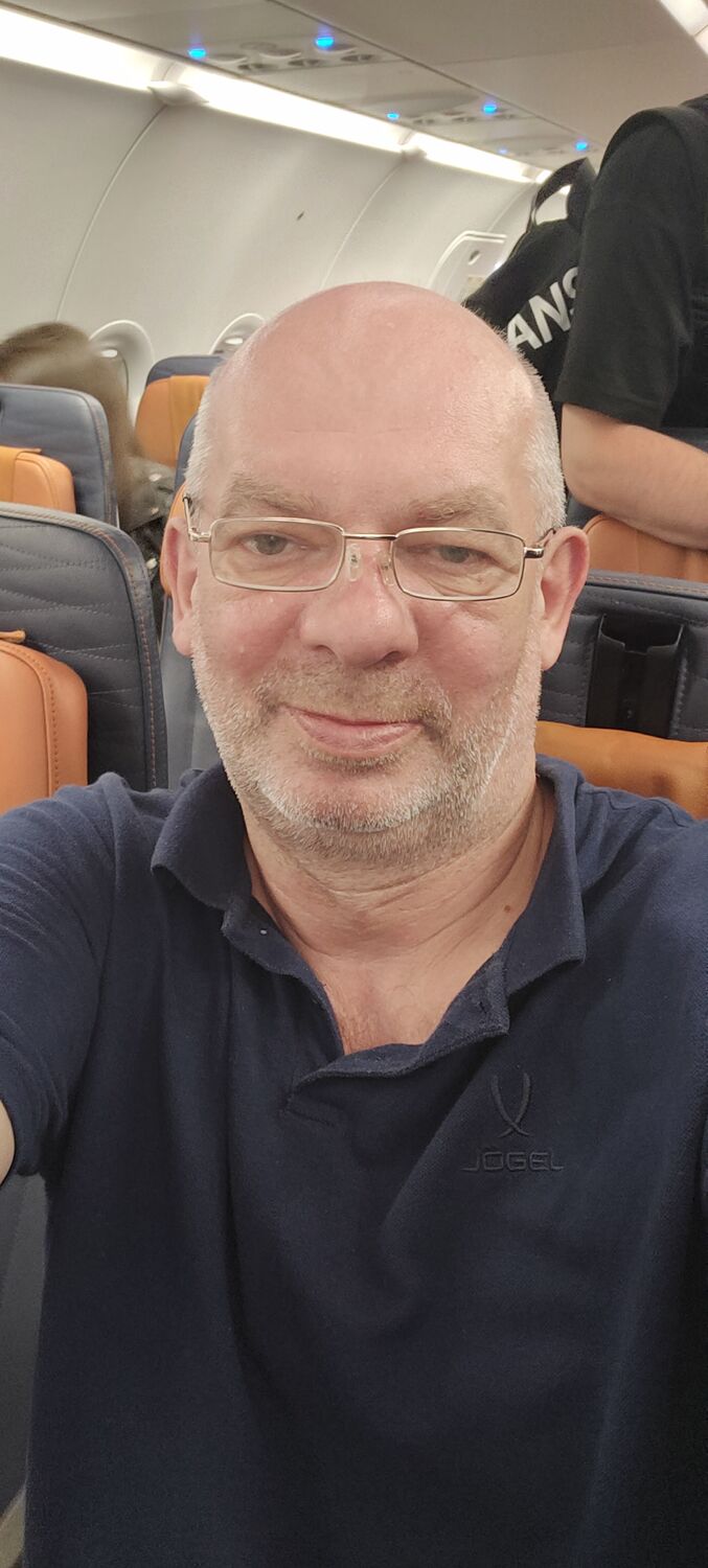  32679630  Aleksandr, 61 ,    -