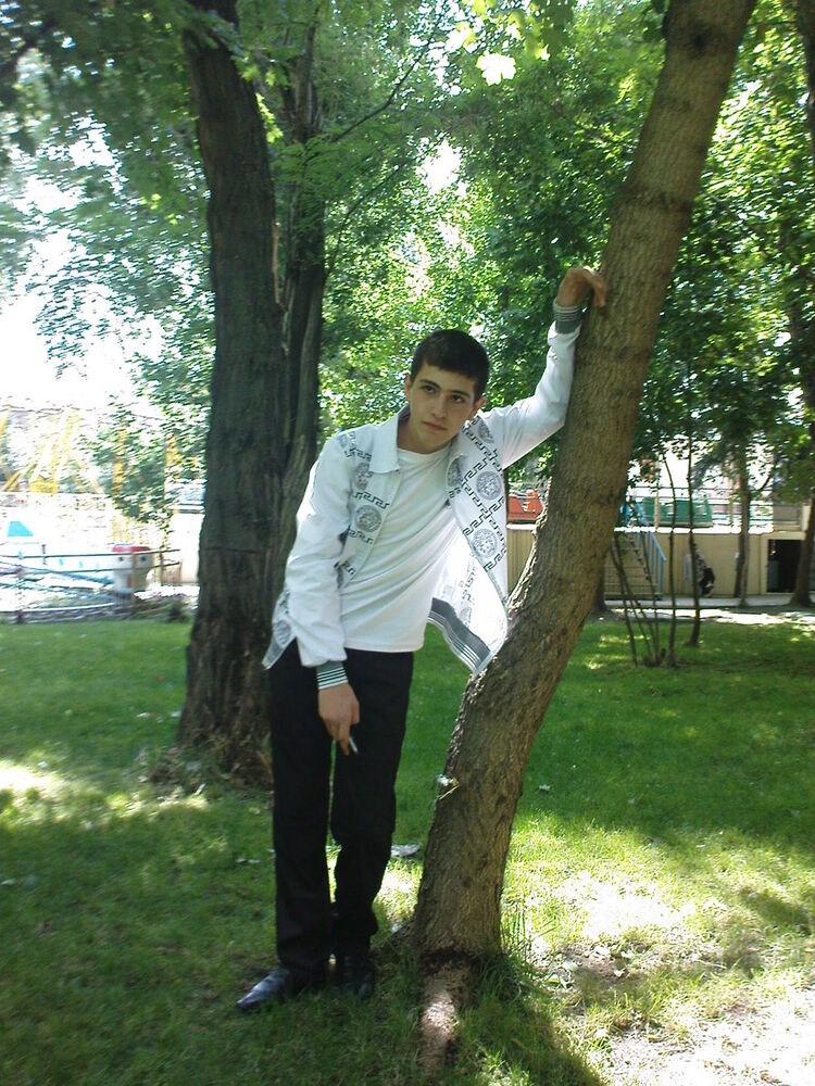  5745190  HOVO, 31 ,    