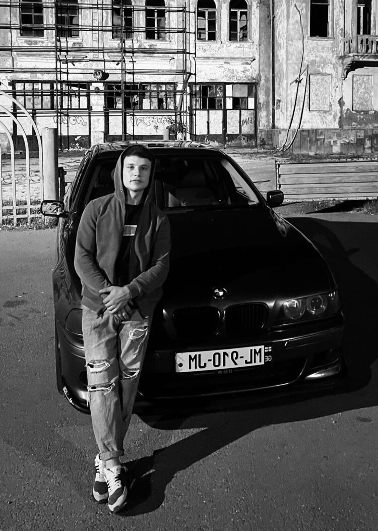  ,   Georgy, 21 ,   ,   