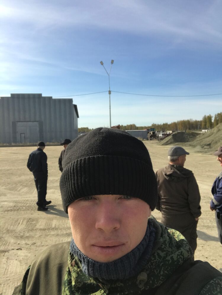  46458140  , 25 ,    