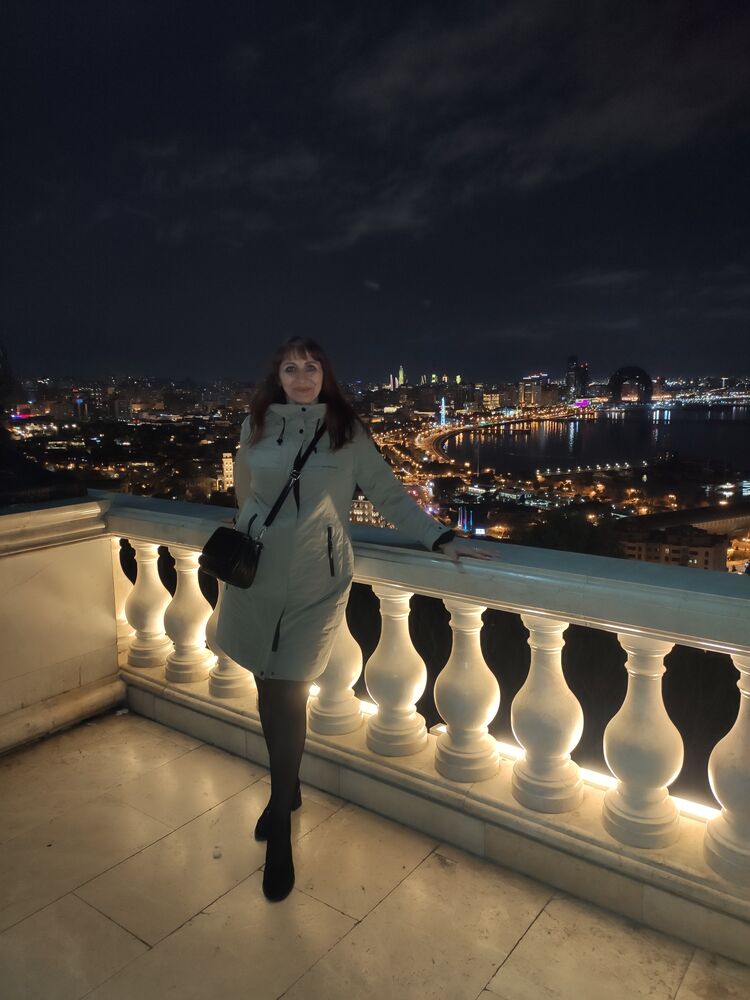  ,   Tanya, 52 ,  