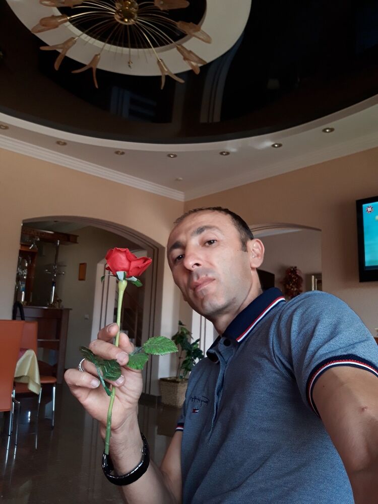  ,   Nahid, 43 ,   ,   , c 