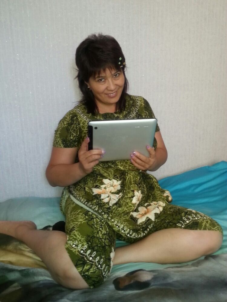 4596580  Gulmira, 56 ,    