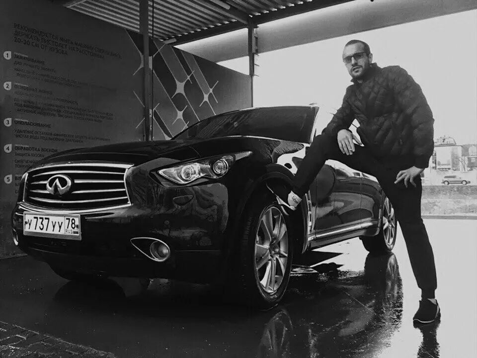  32925790  Robert, 33 ,    