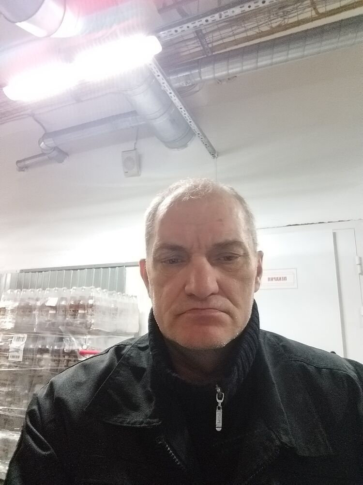 42129410  , 52 ,    