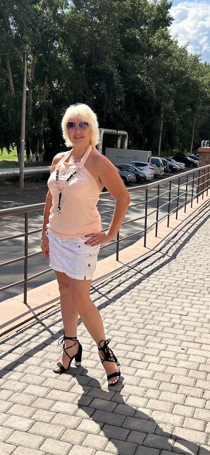  ,   Elena, 43 ,   ,   , c 
