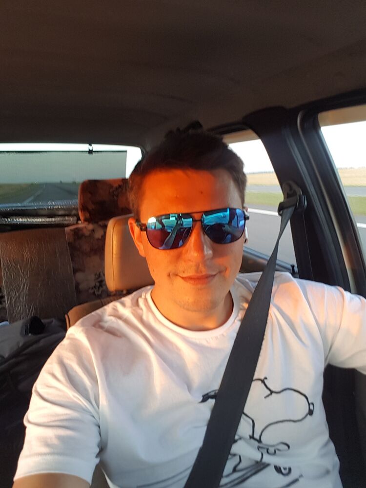  28266410  Nikalaus, 33 ,    