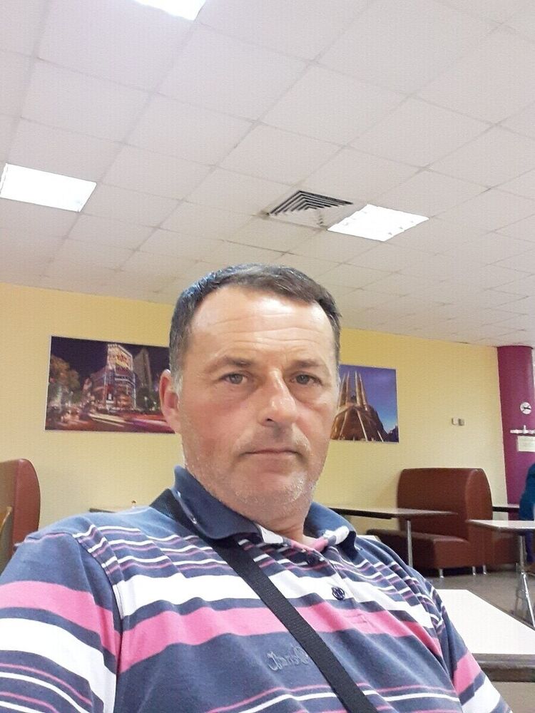  ,   Goran, 52 ,   ,   , c 