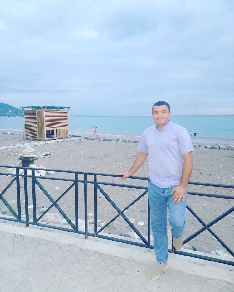  ,   Niko, 35 ,   ,   