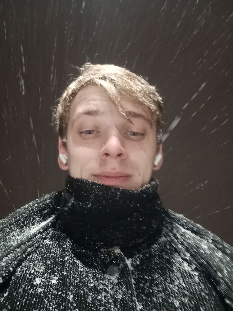  41681970  , 27 ,    