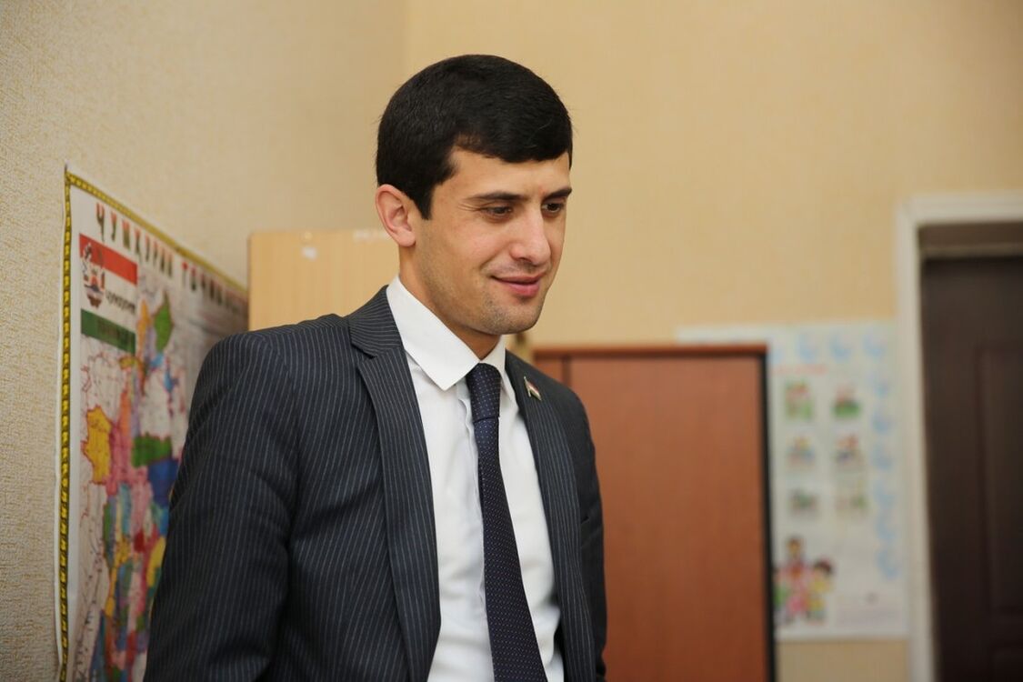  9483650  Dilshod, 37 ,    