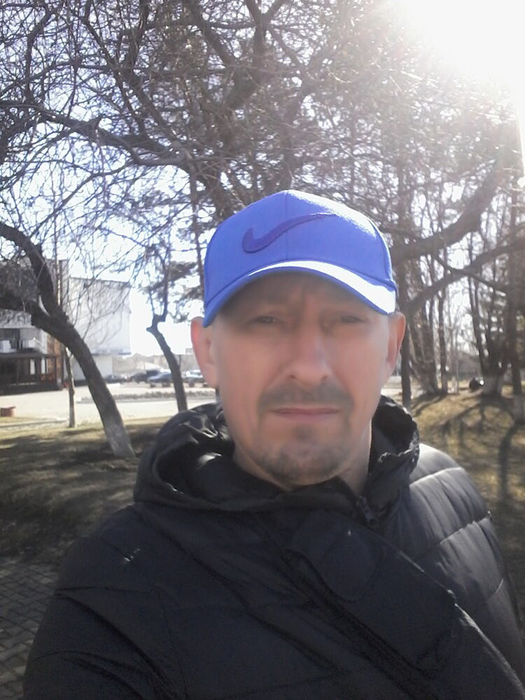  ,   Pavel, 45 ,   