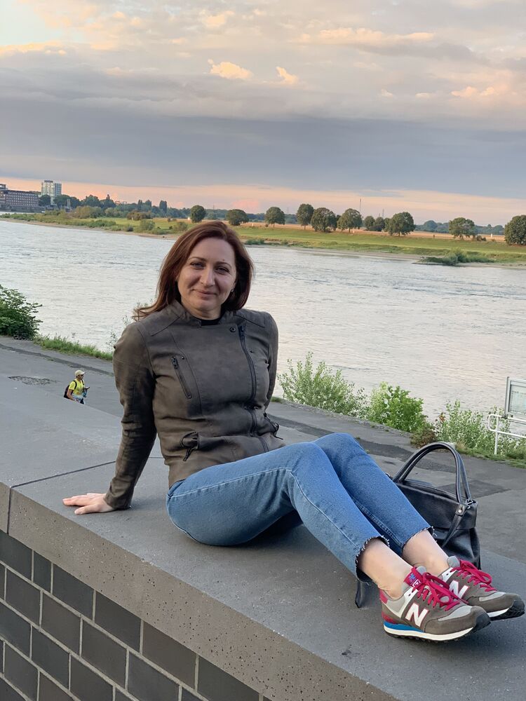  24954070  Taisis, 44 ,    Sittard